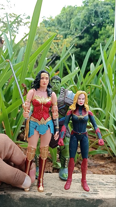 Captain Marvel Choose The Right Slippers prt11 #marvel #marveltoys #superhero