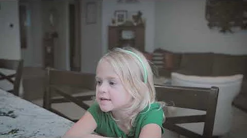 Ellie Singing