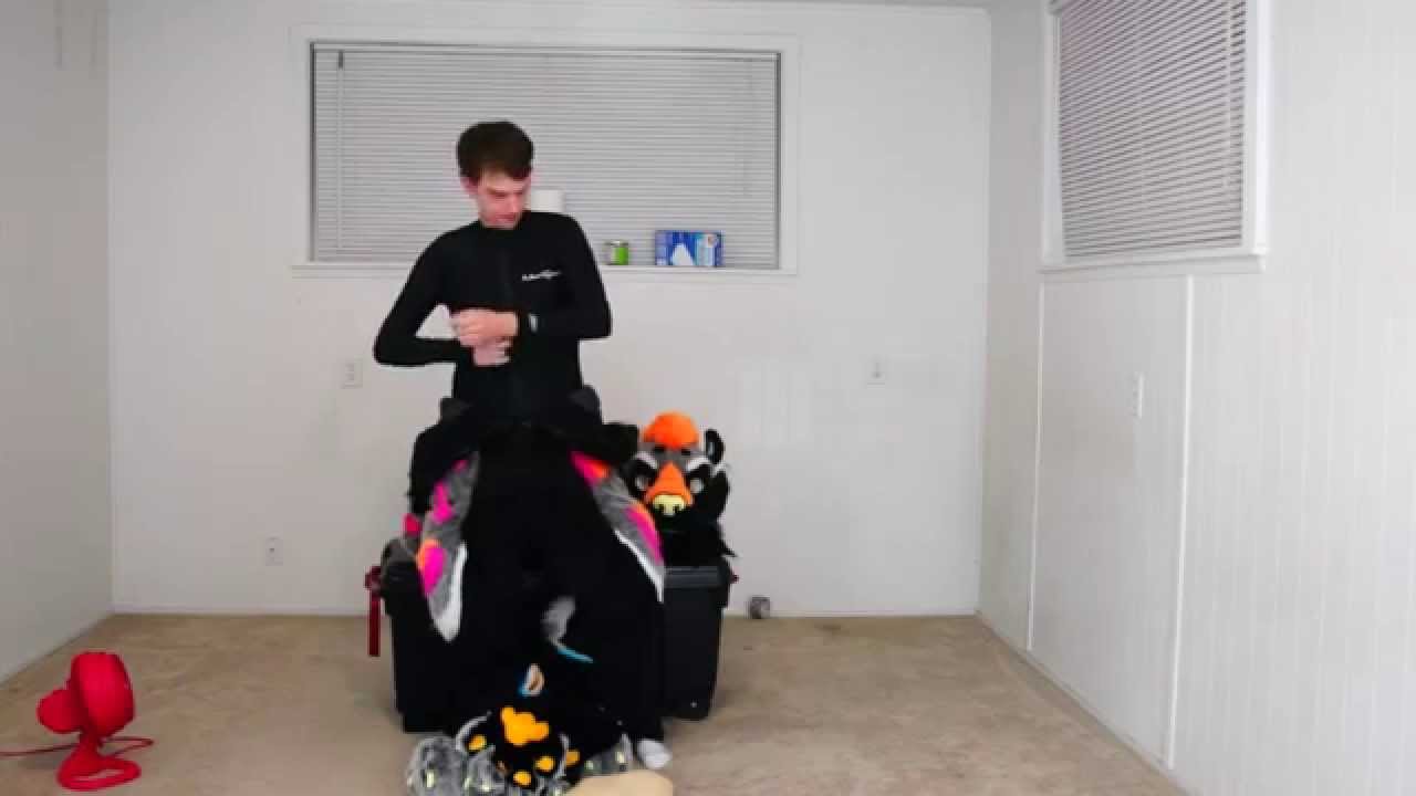 ByteKat Fursuit - Suiting Up!