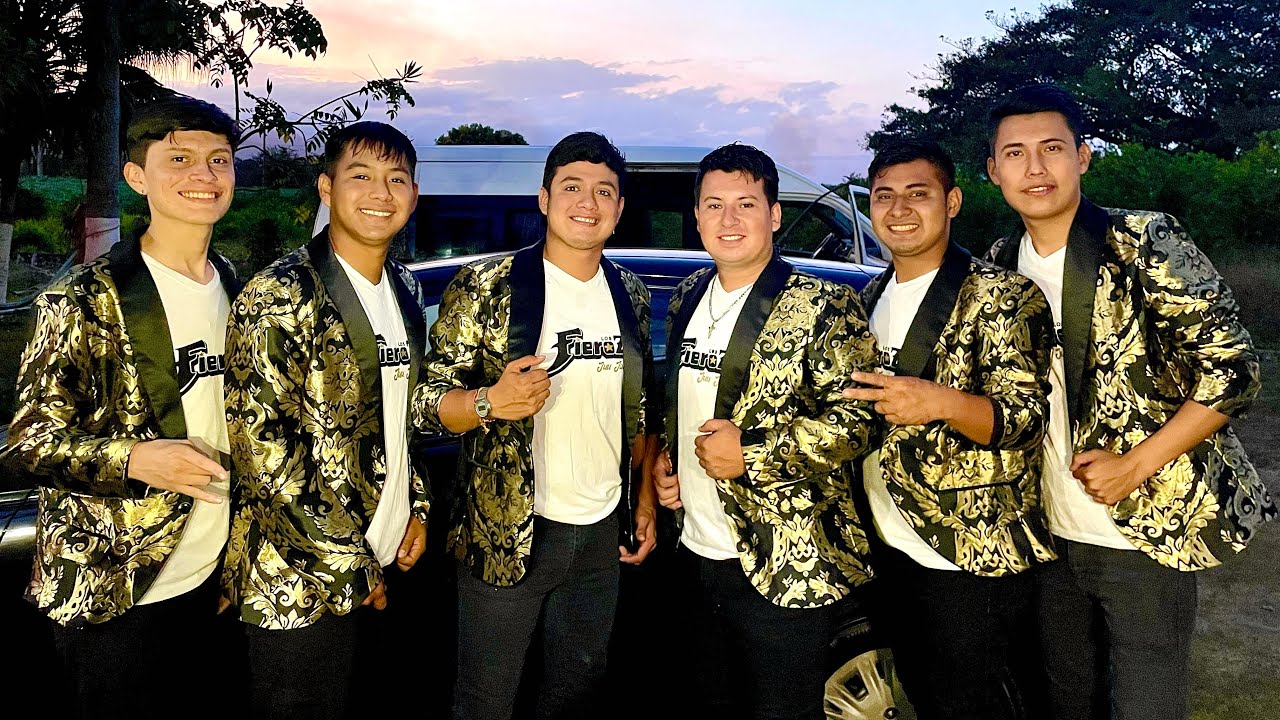 Los Fieroz- La metralleta (En vivo)