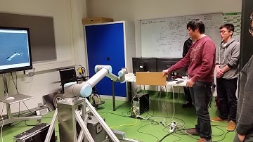 Student presentation in lecture on "Multi-sensory Based Robot Dynamic manipulation"