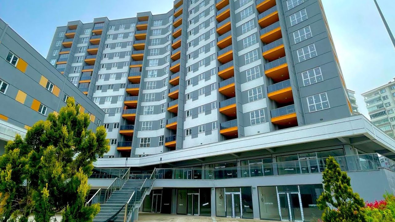 شقة للبيع في طرابزون مقابل جواهر مول في مركز كاشستو 1+3