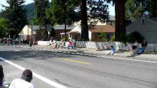 Rogue River Oregon Rooster Crow Parade