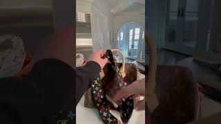 How to tie a bandeau #howtovideo #bandeau #twilly #louisvuitton