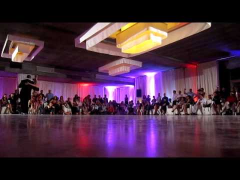 Horacio Godoy & Magdalena Gutierrez. BITF 2012. 3/4