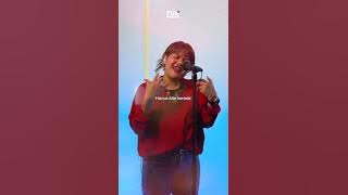 Download lagu POV FANCAM PERFORMANCE CINTA SEGITIGA BY MYTHA LESTARI