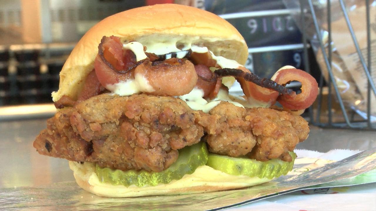 5 Of The Craziest Foods Available At The U.S. Open