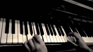 Video thumbnail of "Amazing Grace - Basic Piano Accompaniment Patterns; Part 1.  tutorial in improvisation  (Beginner)"