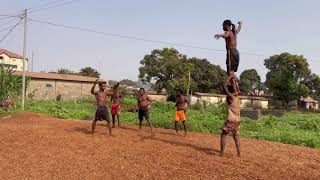 Incredible West Africans young Beasts Acrobats!