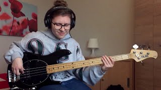 Ariana Grande - break up with your girlfriend, i’m bored (Bass Cover) Resimi