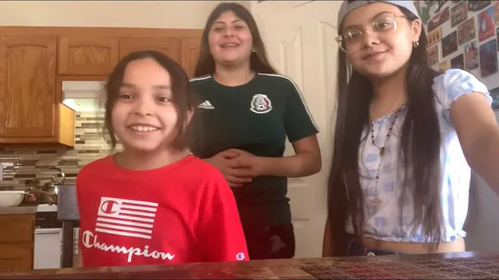 Making crpes with my cousins! (First ever vlog)