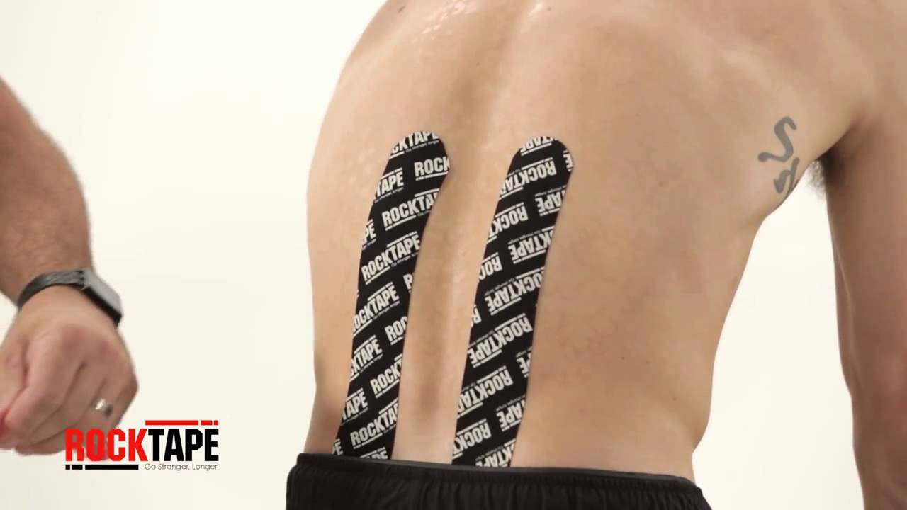 Кинезио тейп грыжа позвоночника. Тейп на поясницу. Тейпирование кпс. Кинезио тейп на крестец. Как клеить тейп на спину на пояснице.