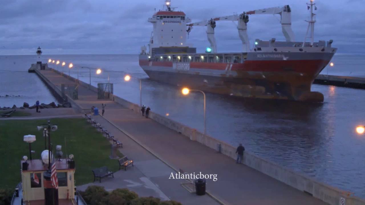Atlanticborg arrived Duluth 10/12/2016 - YouTube