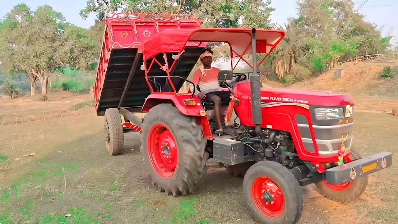 Jcb 3DX Field Making Works With Four Mahindra Tractors  