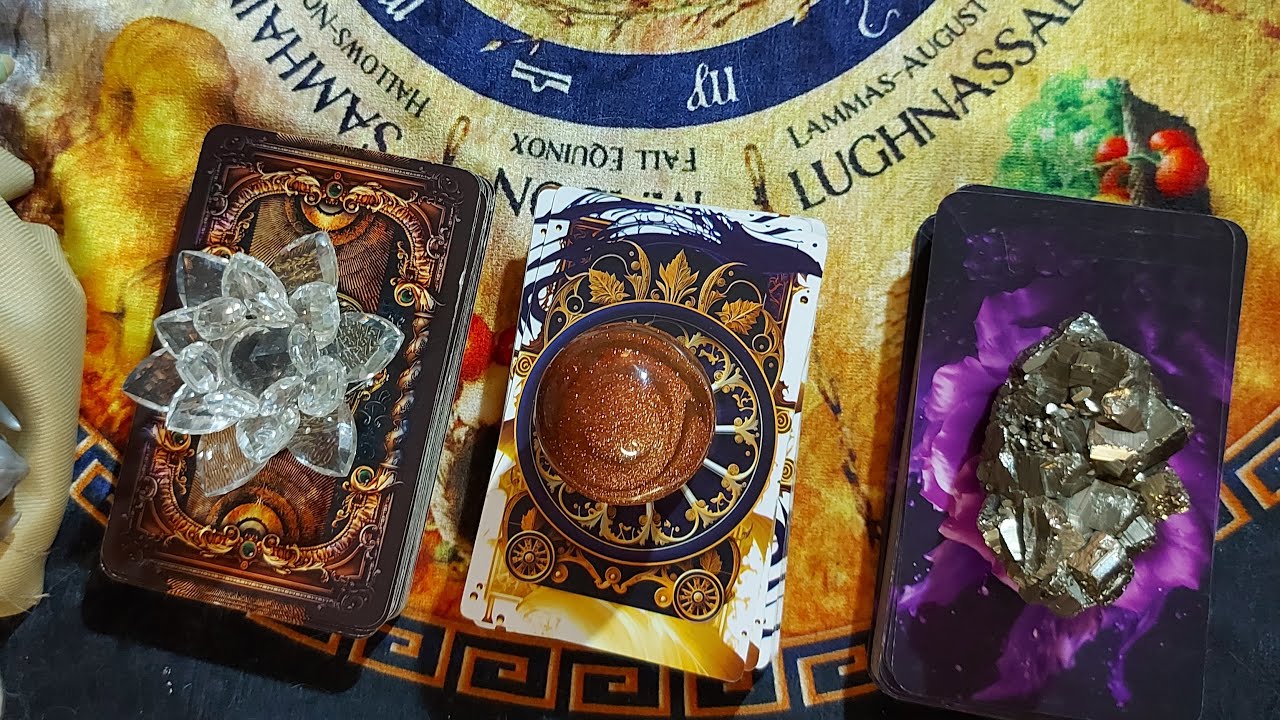 LINHA CIGANA TRAZ REVELAÇÕES SOBRE ELE(A) COM RELAÇÃO A VOCÊ