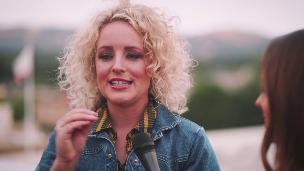 Live In The Vineyard Goes Country: Cam - Exclusive Interview and Live Performance