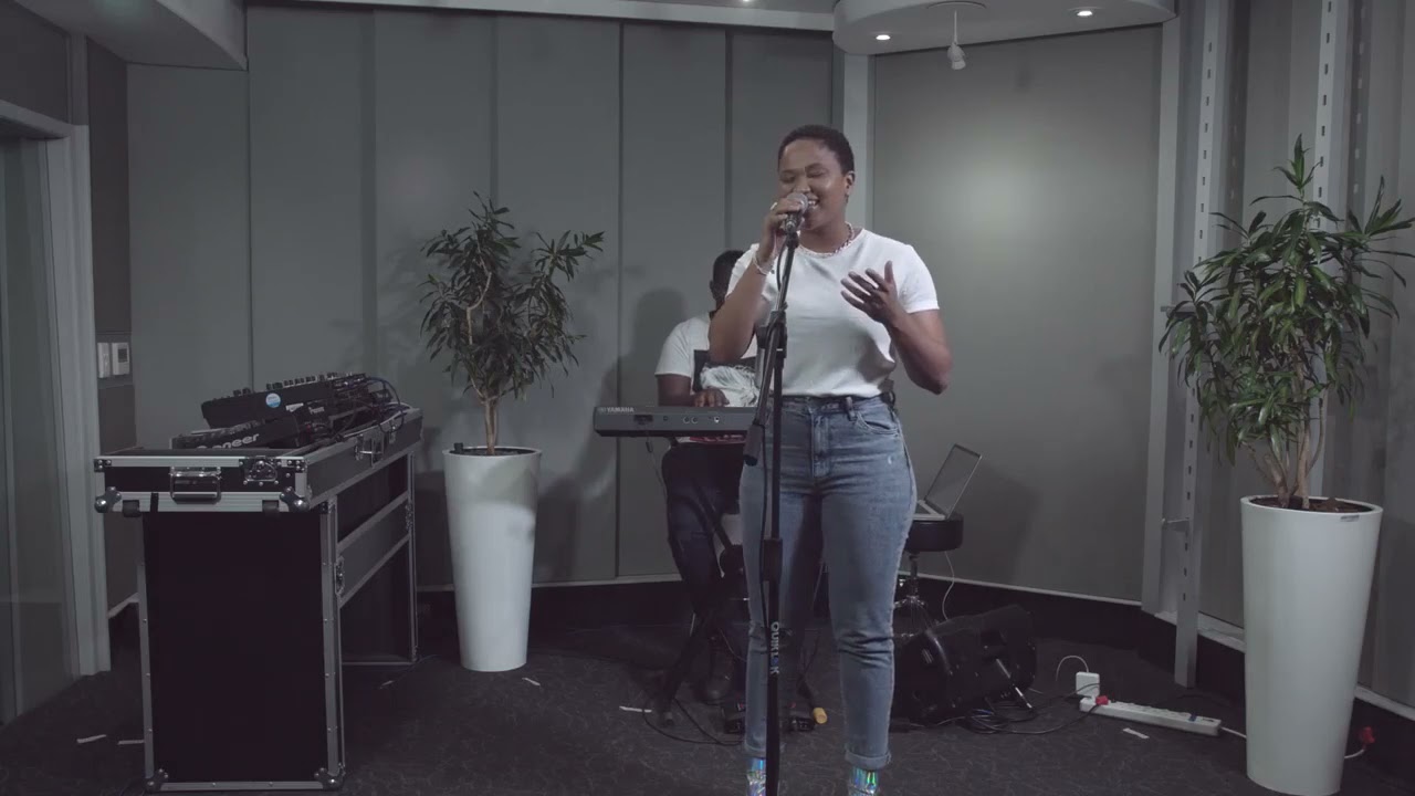 Simmy Sings Ngihamba Nawe   shorts