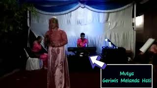 Erie Susan Gerimis Melanda hati||Mutya Live show||Budak melayu entertainment