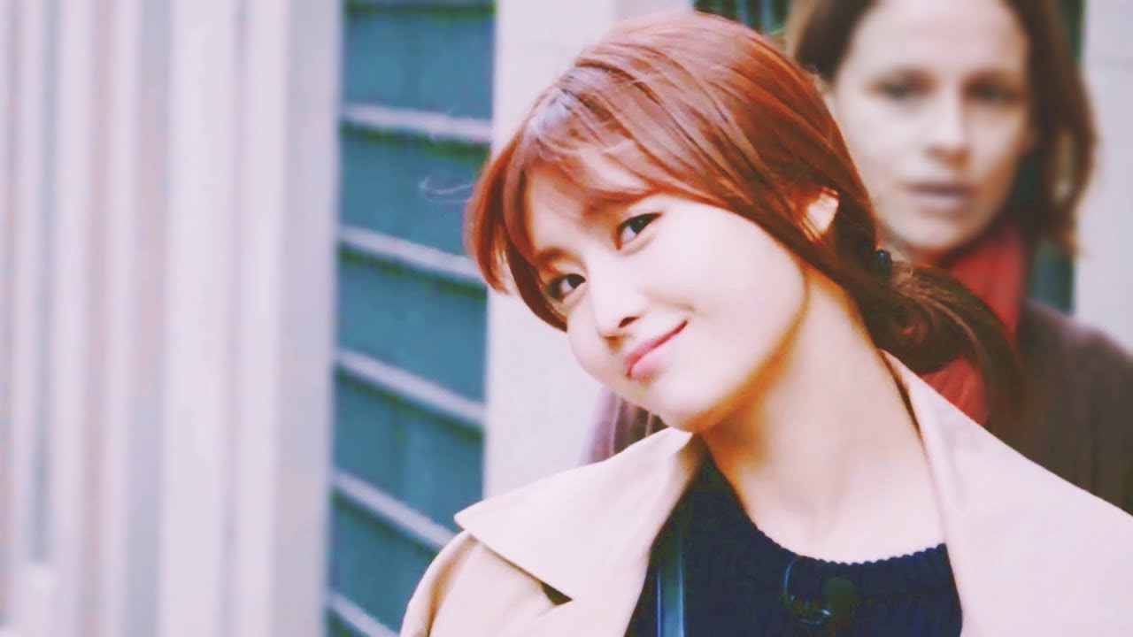 TWICE 모모 in Switzerland