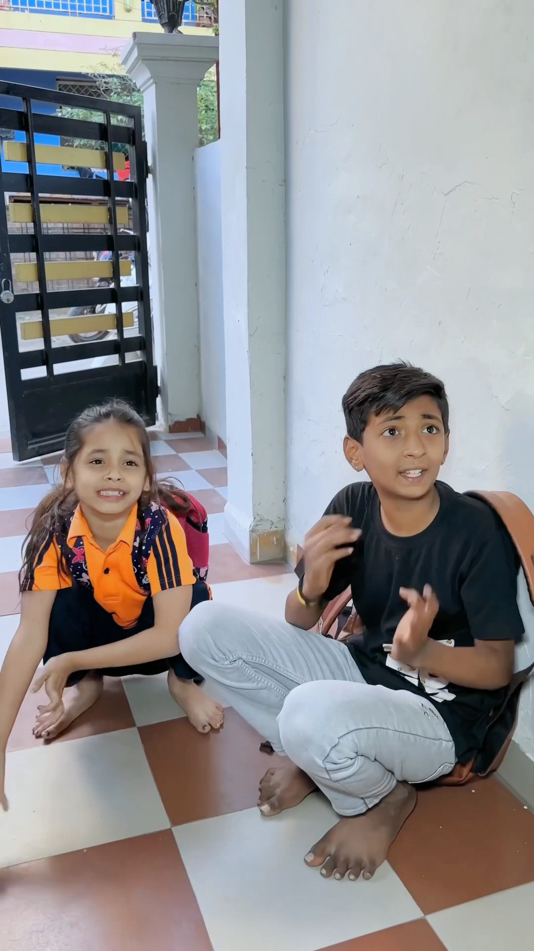 Biwi no.1?||funny videos||#biwino1 #comedy #funny #padosankabacha  #youtubeshorts #golu008