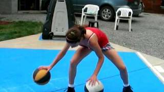 089 072609 Kaitlyn Working Out