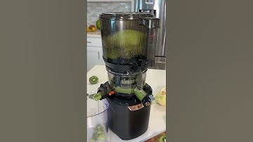 🍈 Juicing Melon Peel Using Kuvings AUTO10 Hands-Free Slow Juicer