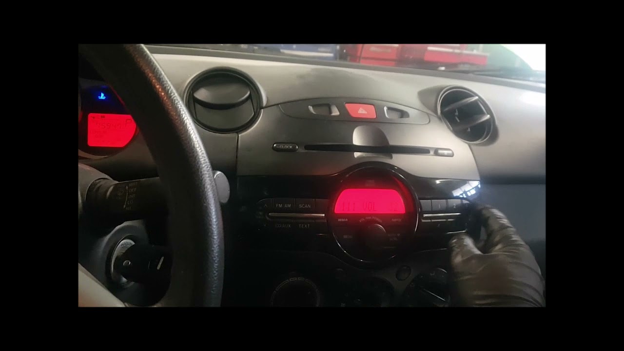 Мазда 2 пропал звук в магнитоле. Быстрый "ремонт" - YouTube