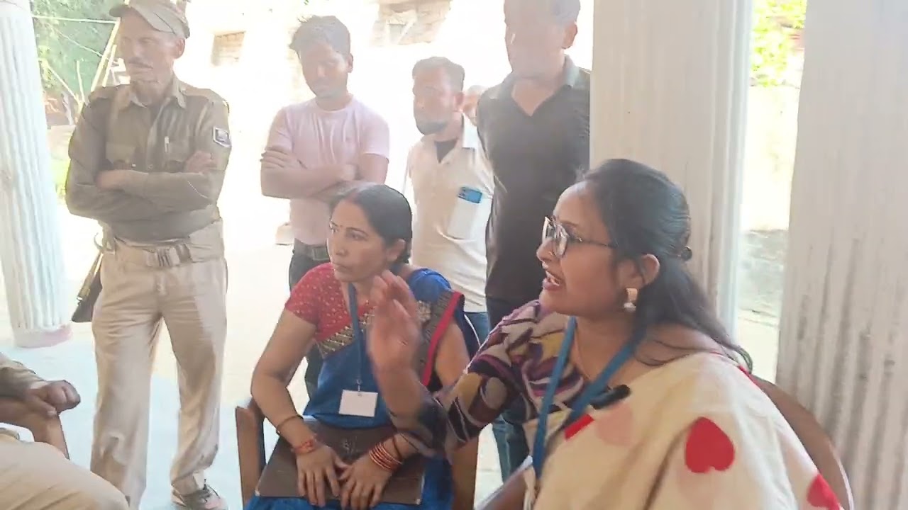 मानवाधिकार एवं महिला सशक्तिकरण कि टीम पहुंची मामले को सुलझाने राष्ट्रीय सचिव निर्मला शर्मा ने कहा।