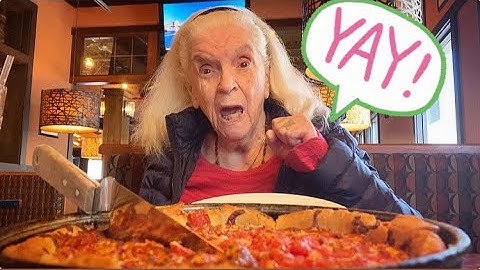 93 Year Old GRANDMA Tries Chicago DEEP Dish Pizza For The FIRST Time