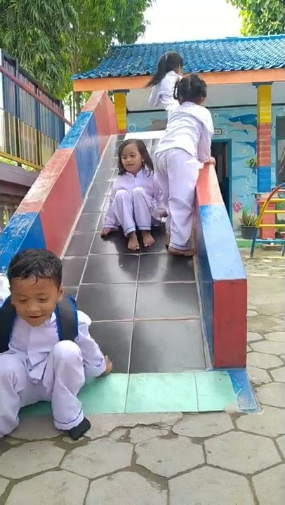 sekolah taman kanak-kanak 😍#short#videoshorts