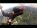 Apprendre à faire du parachute. Progression assistée en chute libre PAC / AFF