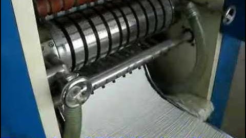 Z fold hand towel paper machine