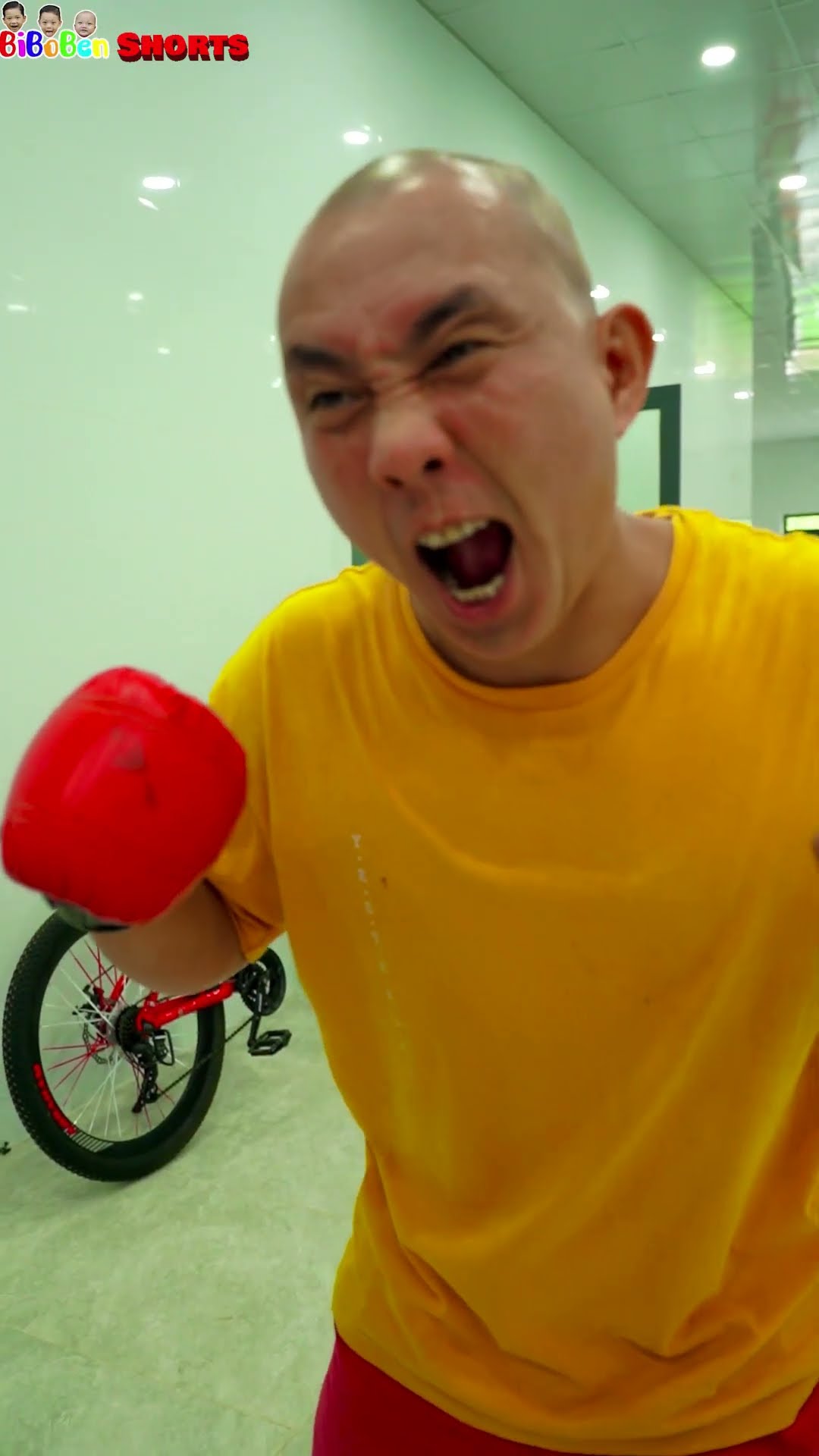 Prank | Prank on dad ? Đùa với bố ?