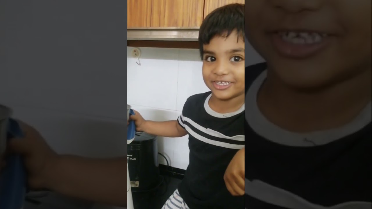 my first food vlog😍 ( snickers shake) 