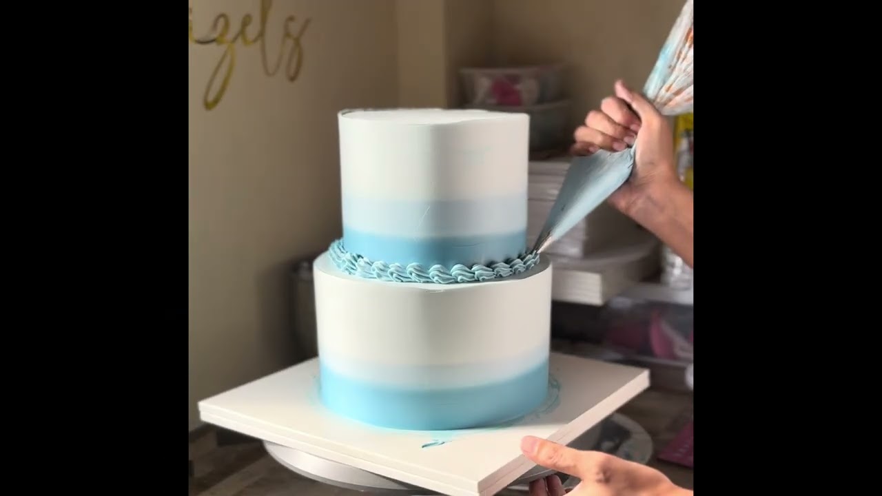 How to Make Pretty 2 Tier Moana Cake from Cake Assembly and Dowelling, Frosting and Decor 