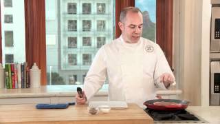 Le Creuset Signature Fry Pan  Steak