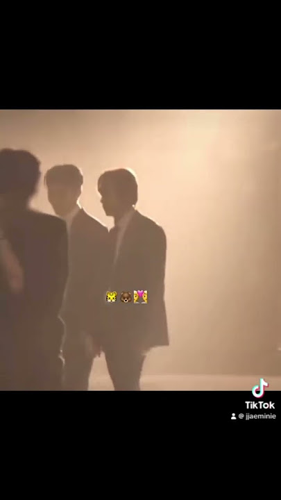 Sekarang harus sering sering makan wortel,soalnya markhyuck mainnya offcam😭#markhyuck #nct