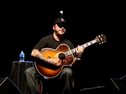 AARON LEWIS - INTRO (14 SHADES OF GREY) DURHAM DPAC 2-18