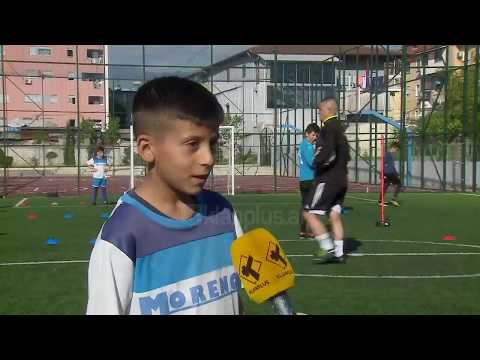 Video: Si Të Bëni Një Gol Futbolli