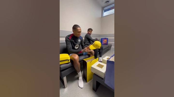 Raphinha et Lamine Yamal reçoivent des cadeaux. (Barça, Ballon d'Or) #football #shorts