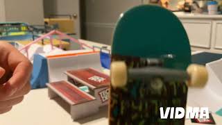 Tech deck vs hot wheel skate