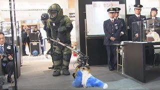サミットまで2カ月・・・日本橋・三越でテロ対応訓練(16/03/18)