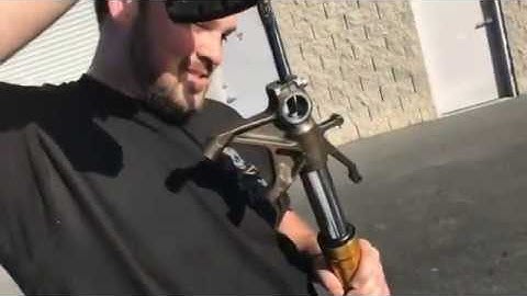 Smash Stunts   💜💕Quick little how to change 05 06 636 fork seals