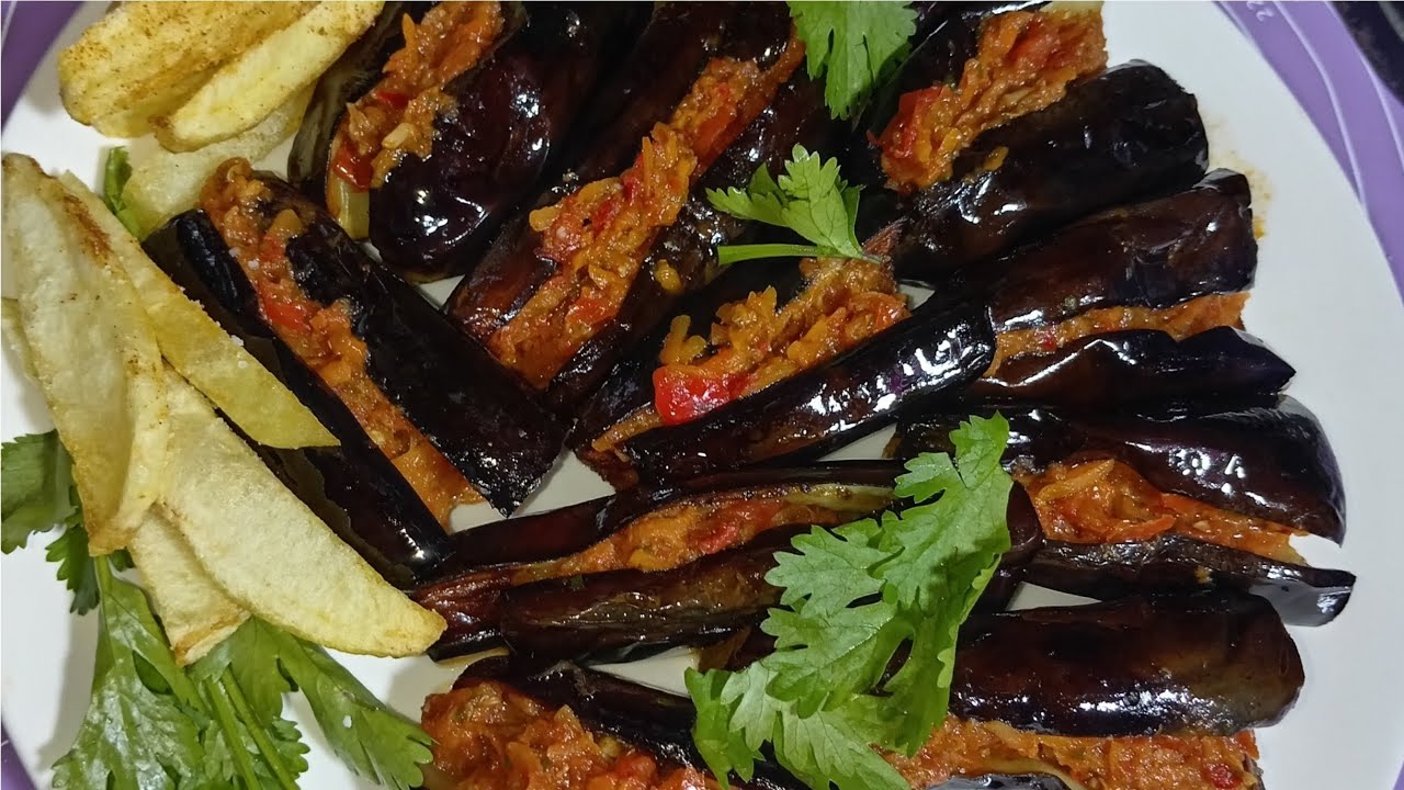 - الطبق الشعبي اللي كل الناس بتحبه❗الباذنجان المقلي بالخلطة الرهيبة❗. 