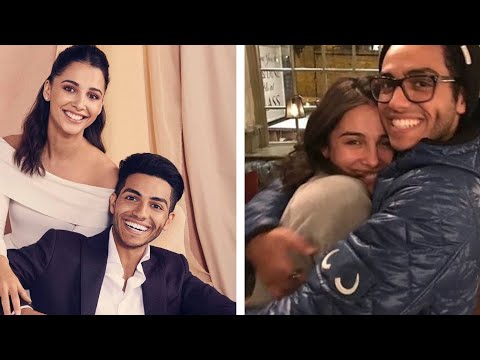 Mena Massoud and Naomi Scott Couple Moments مينا مسعود ونعومي سكوت لحظات زوجين