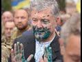 В День независимости Украины Порошенко облили зеленкой в центре Киева