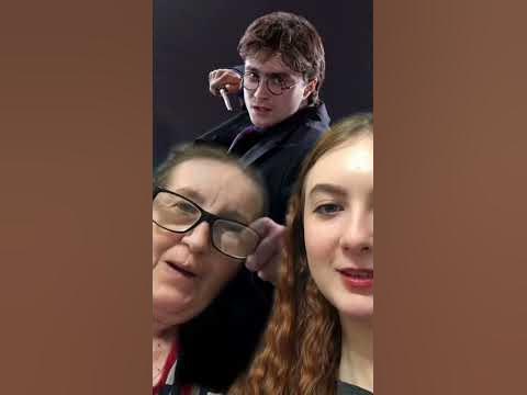 Бабушка угадывает персонажей Гарри Поттера! Часть 2 - YouTube