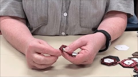 Quilting How-To Tutorial: English Paper Piecing [EPP]