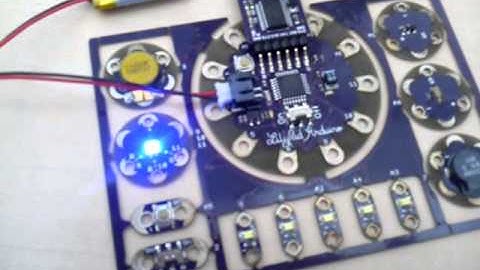 LilyPad ArduinoのフルカラーLEDをつかってみた