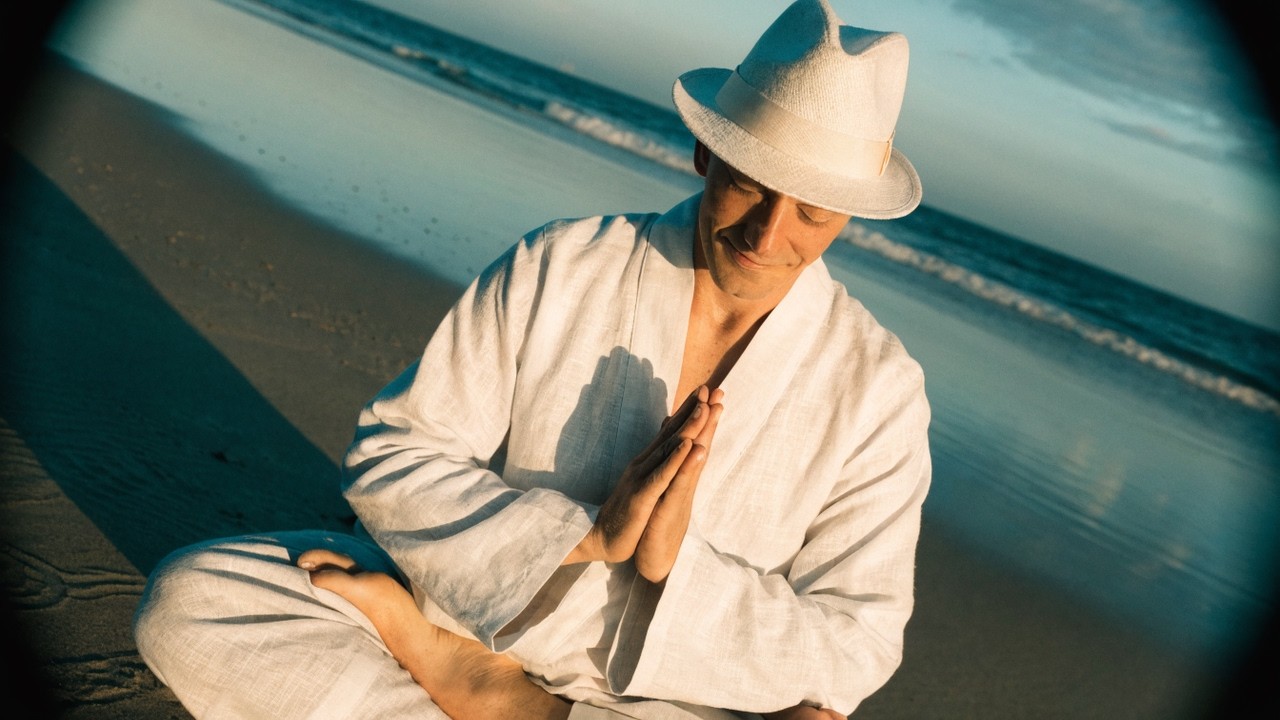 Watch Vibe Your Reality - absolute gratitude on YouTube Watch Vibe Your Reality - absolute gratitude on YouTube